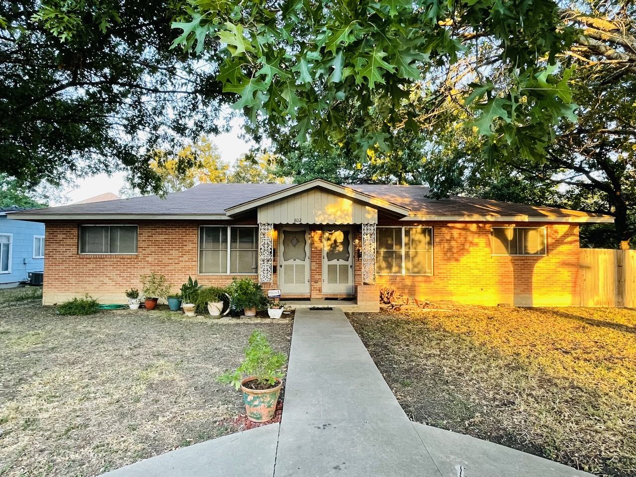 Chevy Chase Dr 800, San Antonio, TX 78209 2 Bedroom Apartment for Rent PadMapper