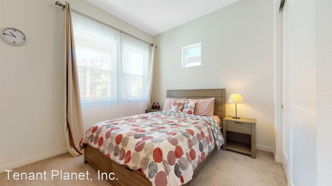 2693 Tranquility St - Photo 3 of 48