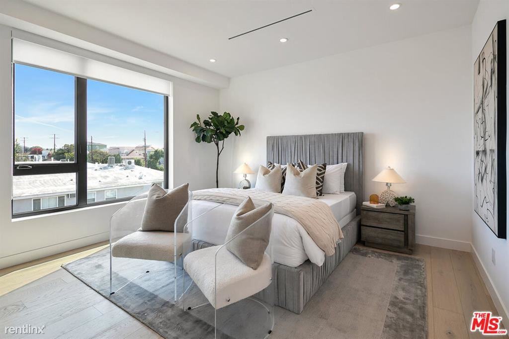 5163 5163 W Mid City Ct - Photo 3 of 10