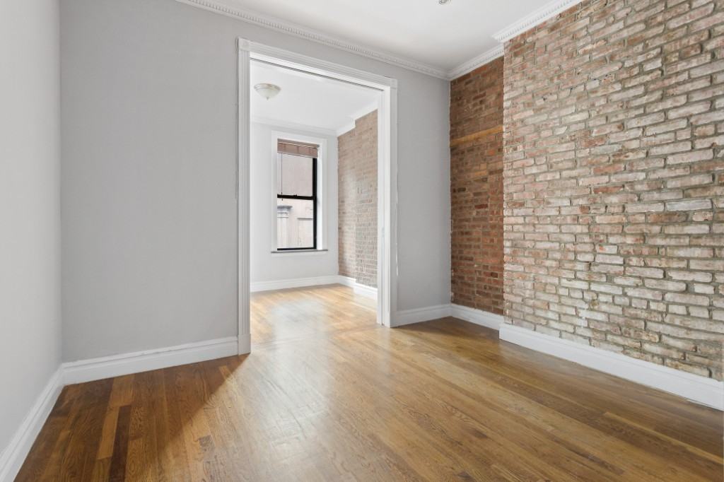 Mott St #13 - Photo 5 of 7