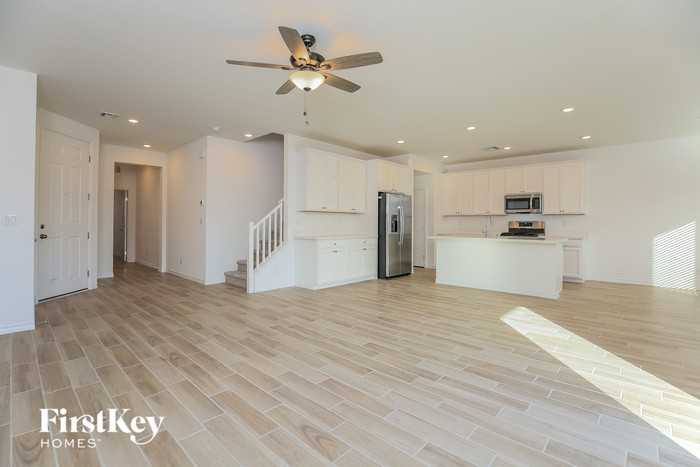 2950 Moulin Heights St - Photo 3 of 15