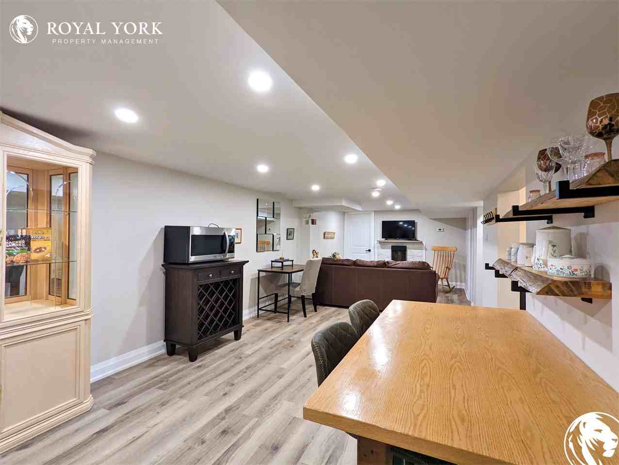 23 Stormont Dr #2 - Photo 2 of 21