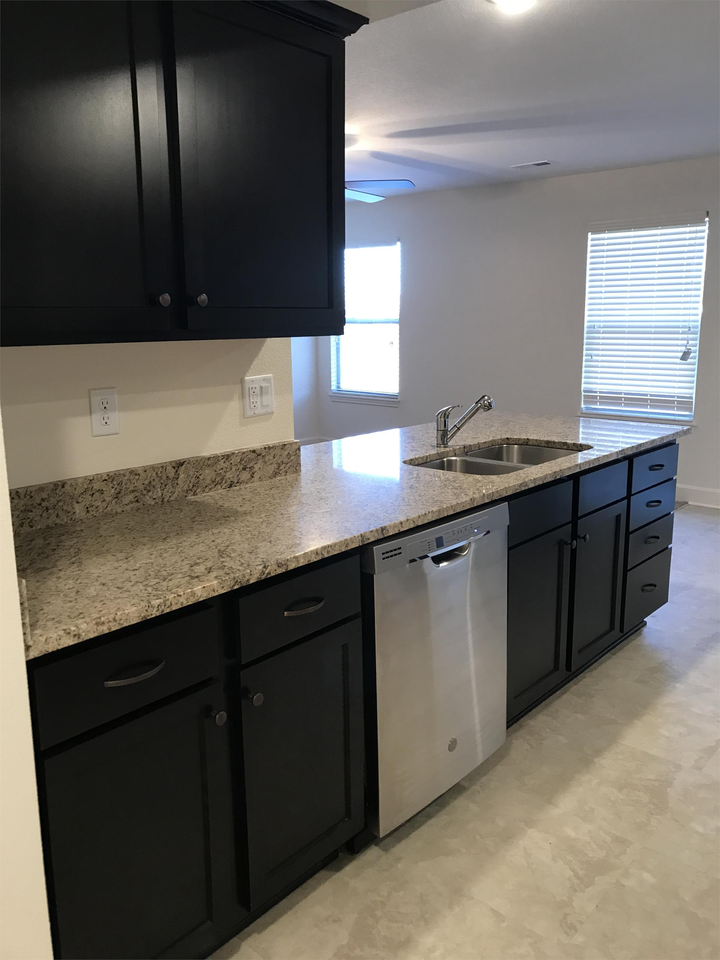 19521 Mulberry Ln - Photo 4 of 20