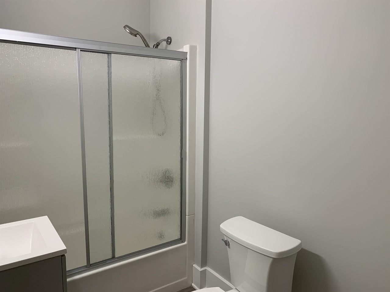 507 Oneida St #1 - Photo 3 of 7