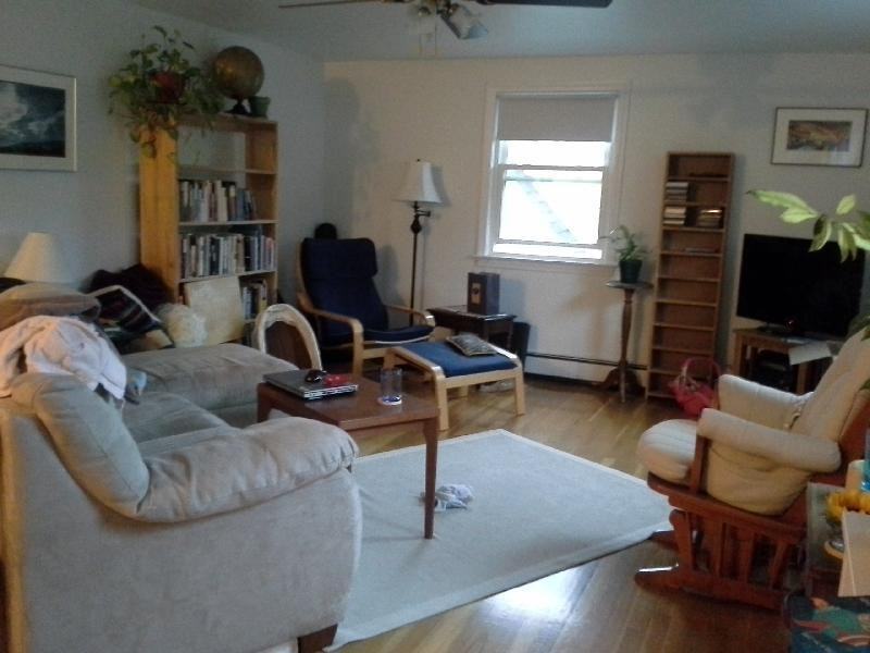 59 Sutherland Rd 2 - Photo 2 of 4