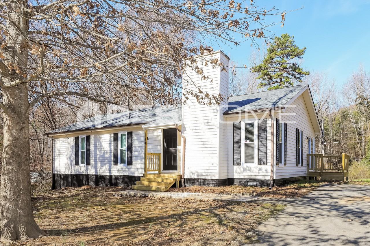 401 Settlement Dr - Photo 3 of 23