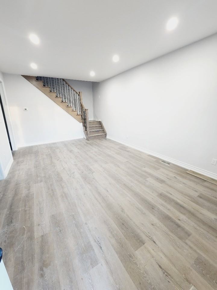 1306 Goyeau - Photo 2 of 21