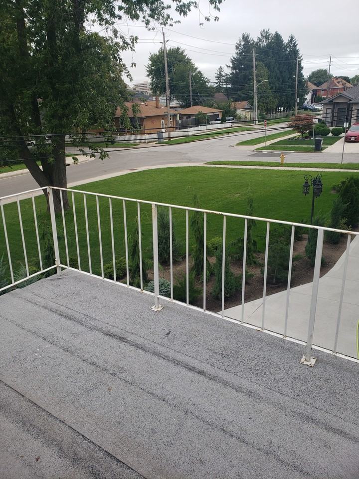 911 Ellrose ave Apartments 911 Ellrose Ave, Windsor, ON N8Y 3W8 Zumper