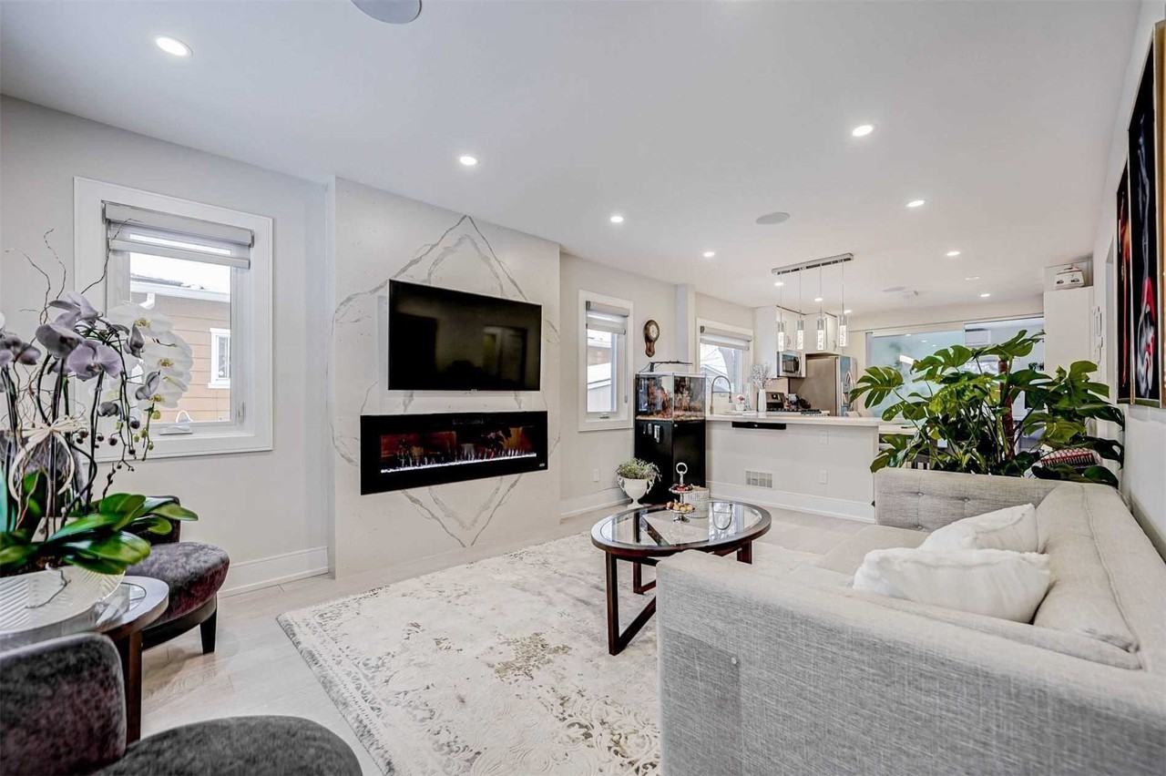 49 Twenty Fifth Street #main - Photo 2 of 16