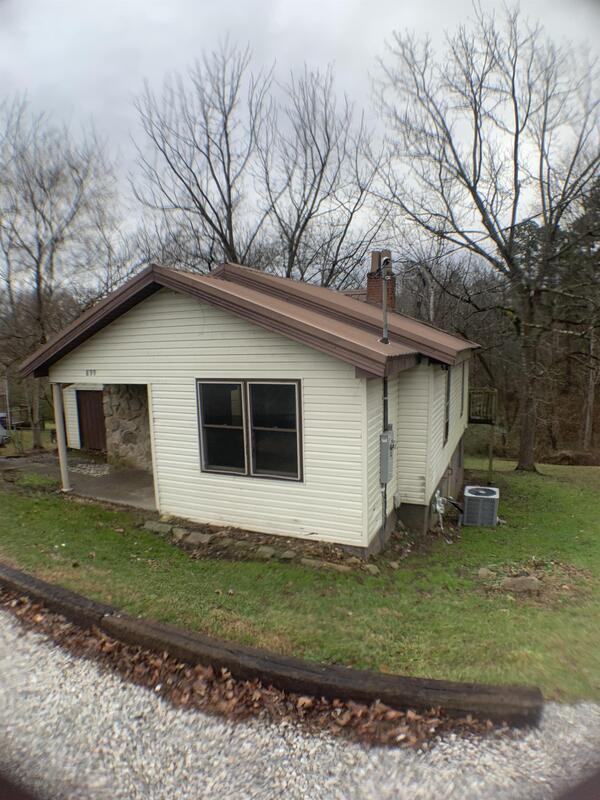 899 Gordon Hill Pike, Corbin, KY 40701 2 Bedroom House for 800/month