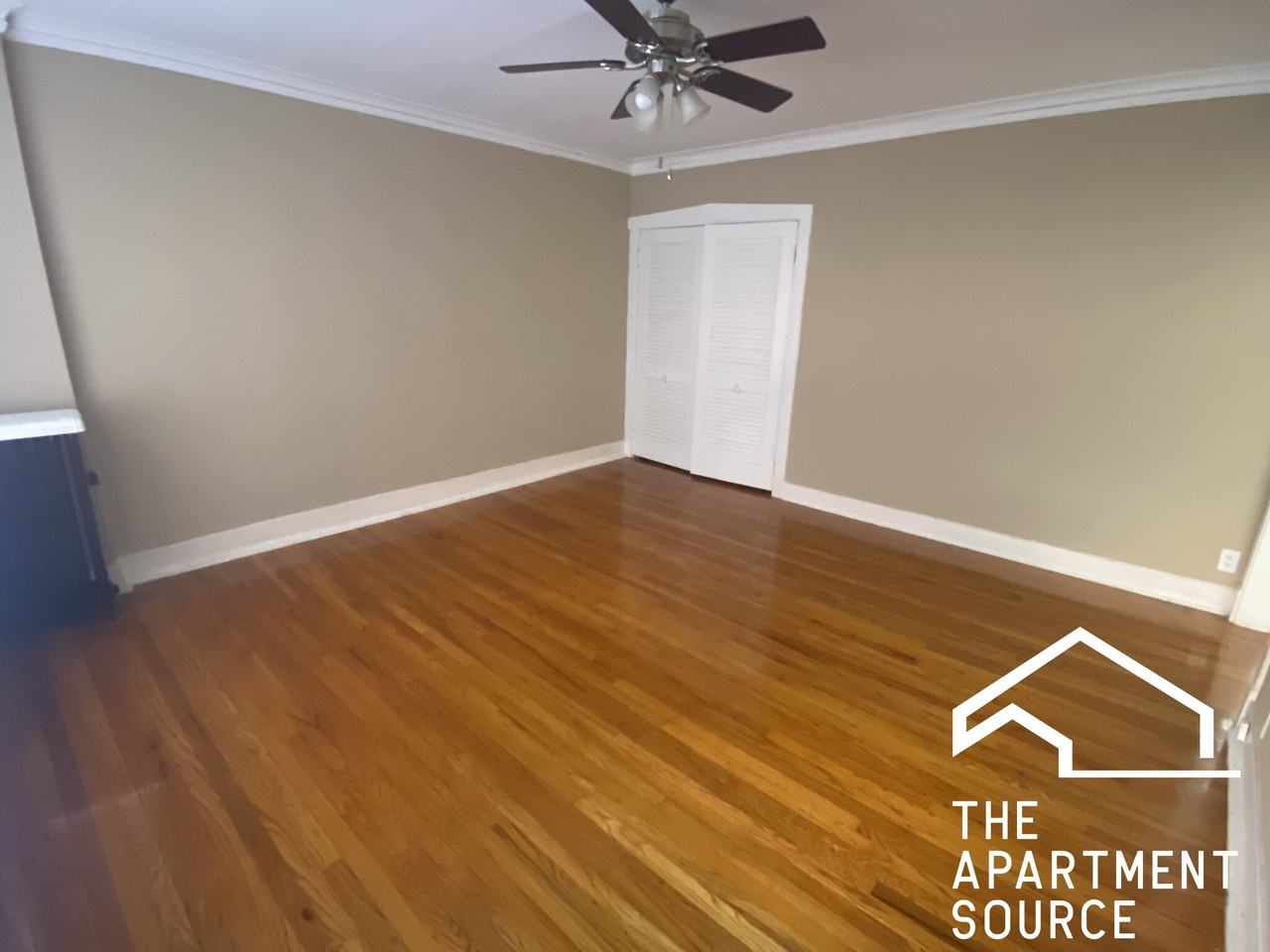 100 Lincoln Ave #3W - Photo 3 of 6