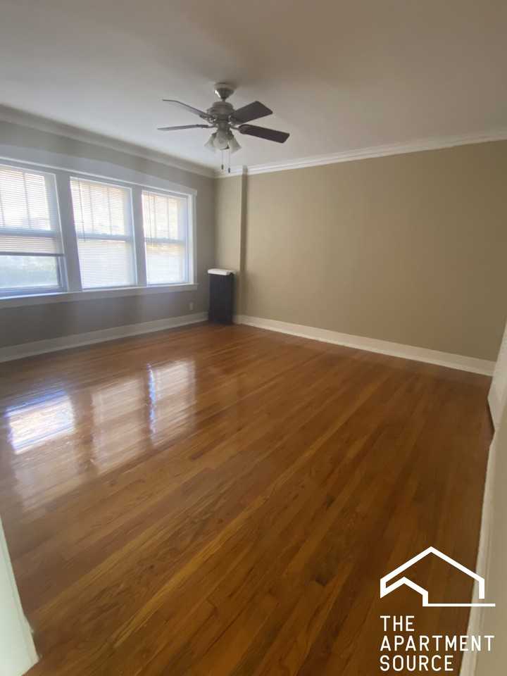 100 Lincoln Ave #3W - Photo 2 of 6