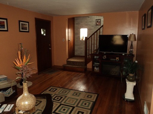 2534 Elder Ln - Photo 3 of 14
