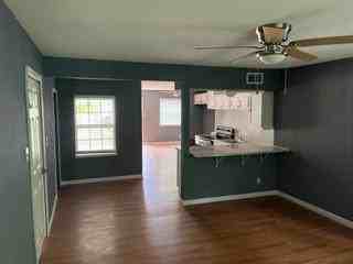 620 E Sears St #1 - Photo 3 of 21