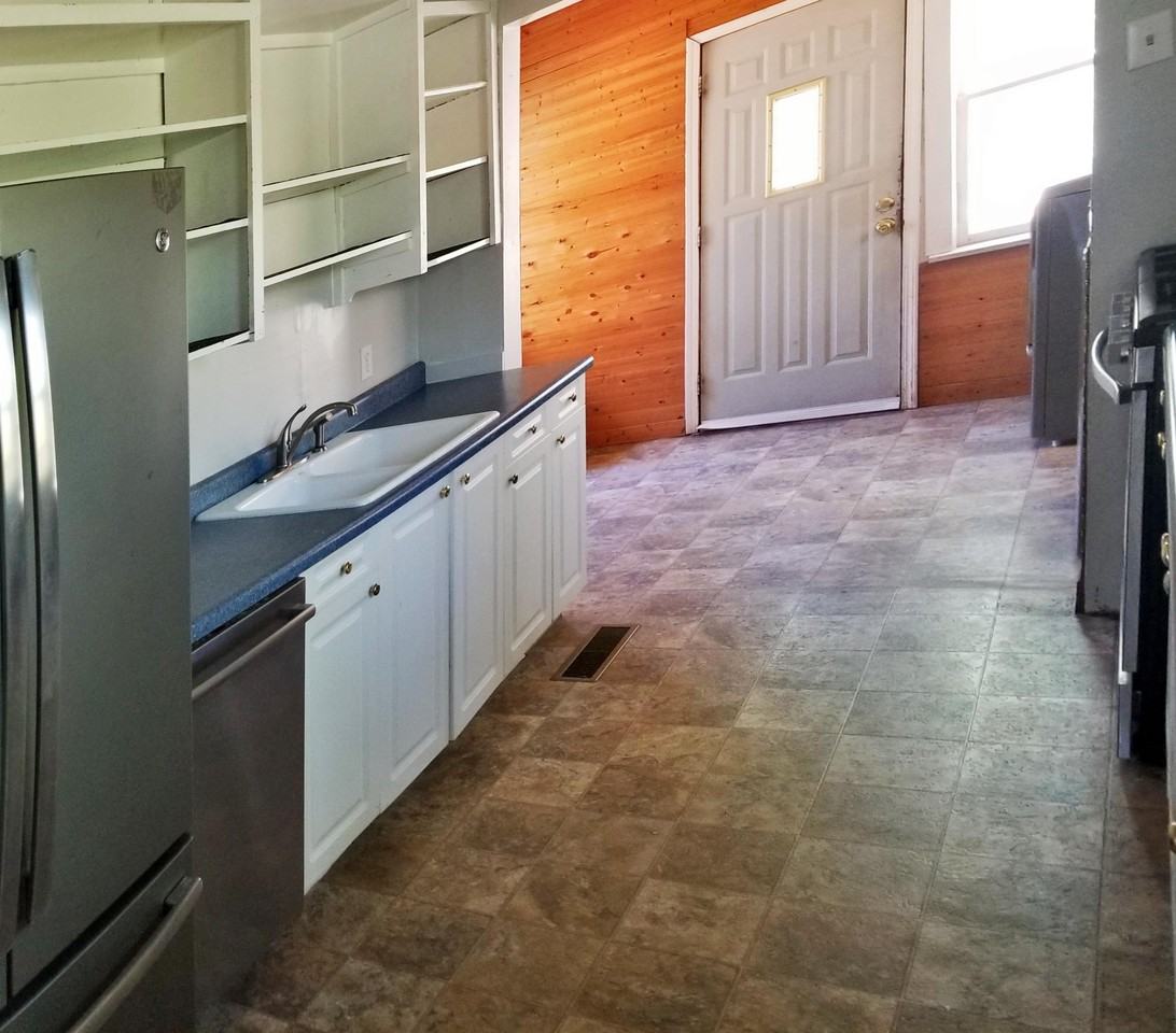 702 S Washington St #1 - Photo 5 of 13