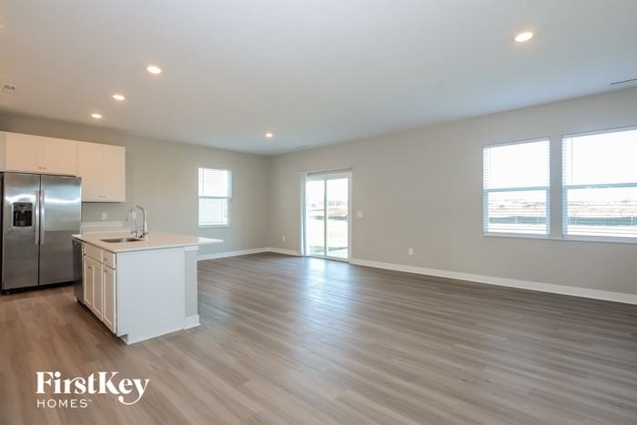 730 Locust Dr - Photo 2 of 15
