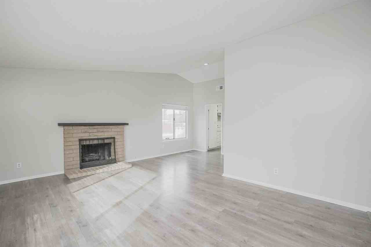 1738 Mapleton Ln #1 - Photo 2 of 10