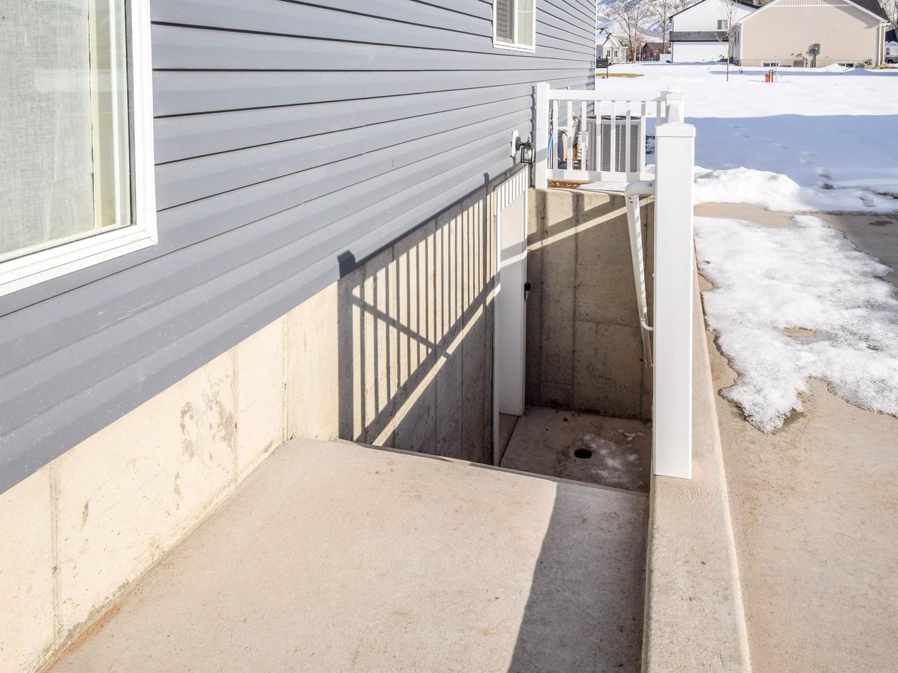 362 N 600 W #1 - Photo 3 of 17