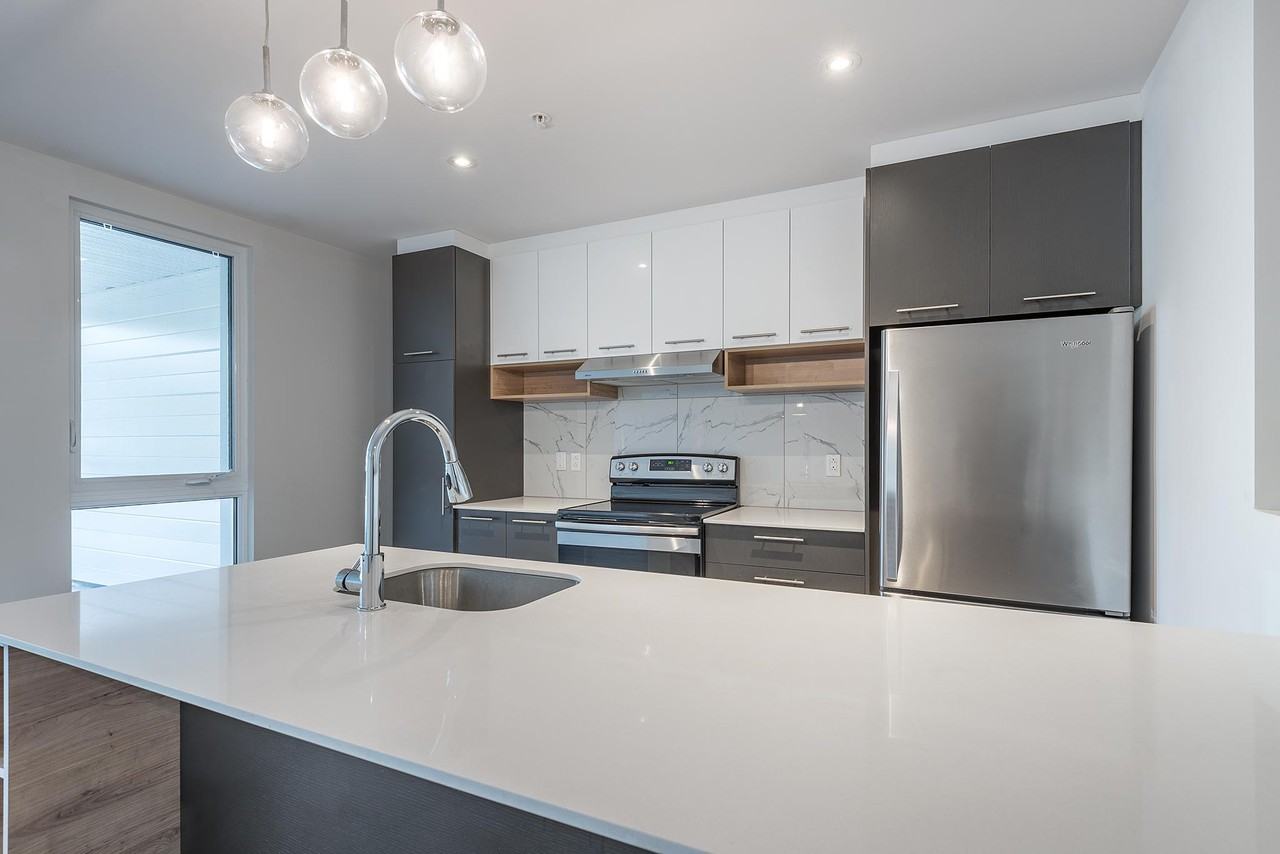 9675 Avenue Papineau - Photo 2 of 24