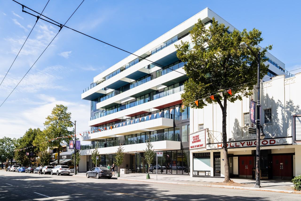 Hollywood Residences - Photo 2 of 6