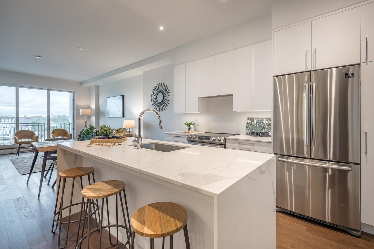 6801 Abraham de Sola St - Photo 2 of 50