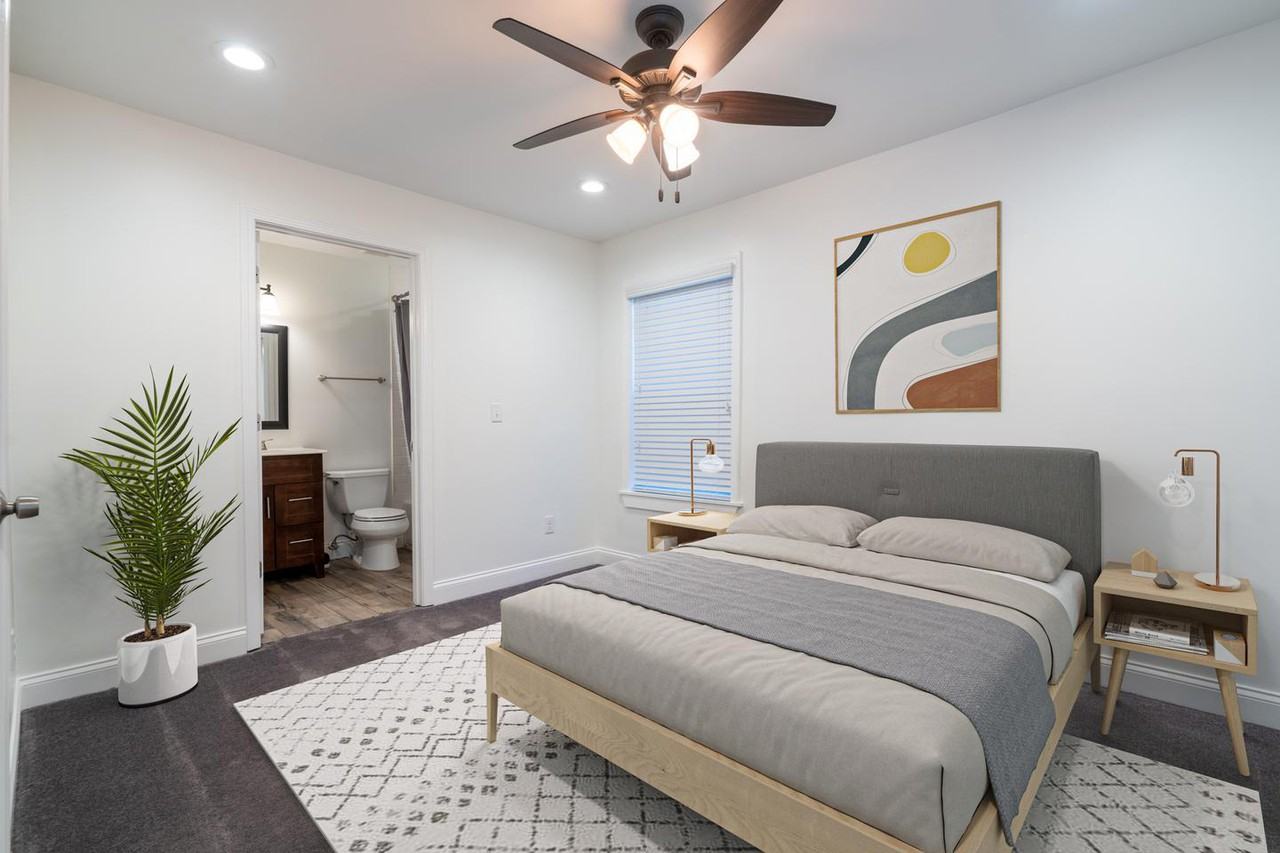 Stylishly updated East Atlanta home by EAV attractions - Photo 6 of 23
