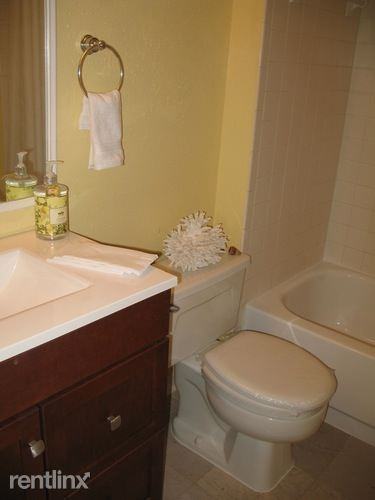 Greenhouse Condominiums - Photo 2 of 12