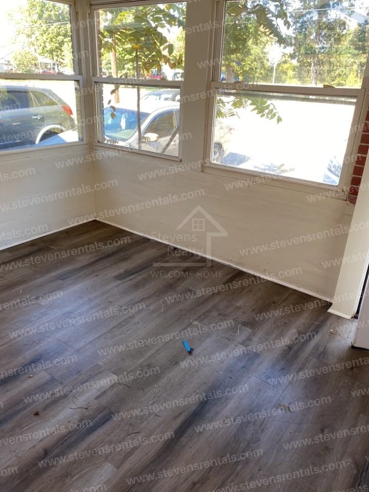 510 W Maple St #510 - Photo 2 of 8