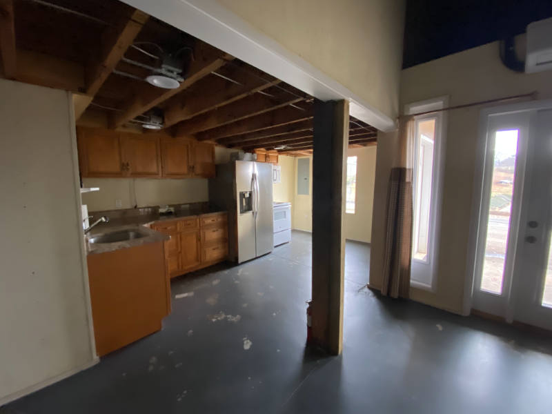 37 Short St - Photo 2 of 15