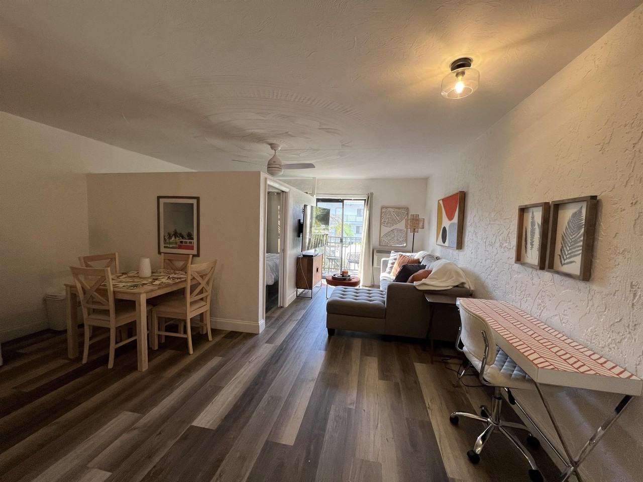 828 Wiggins Pass Rd #9 - Photo 5 of 21