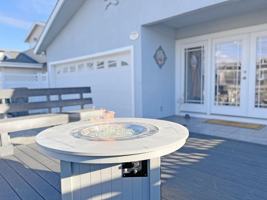 featured image of 2440 Greenwood Avenue #1