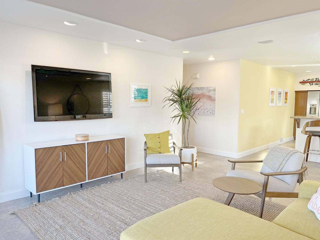 2440 Greenwood Avenue #1 - Photo 3 of 37