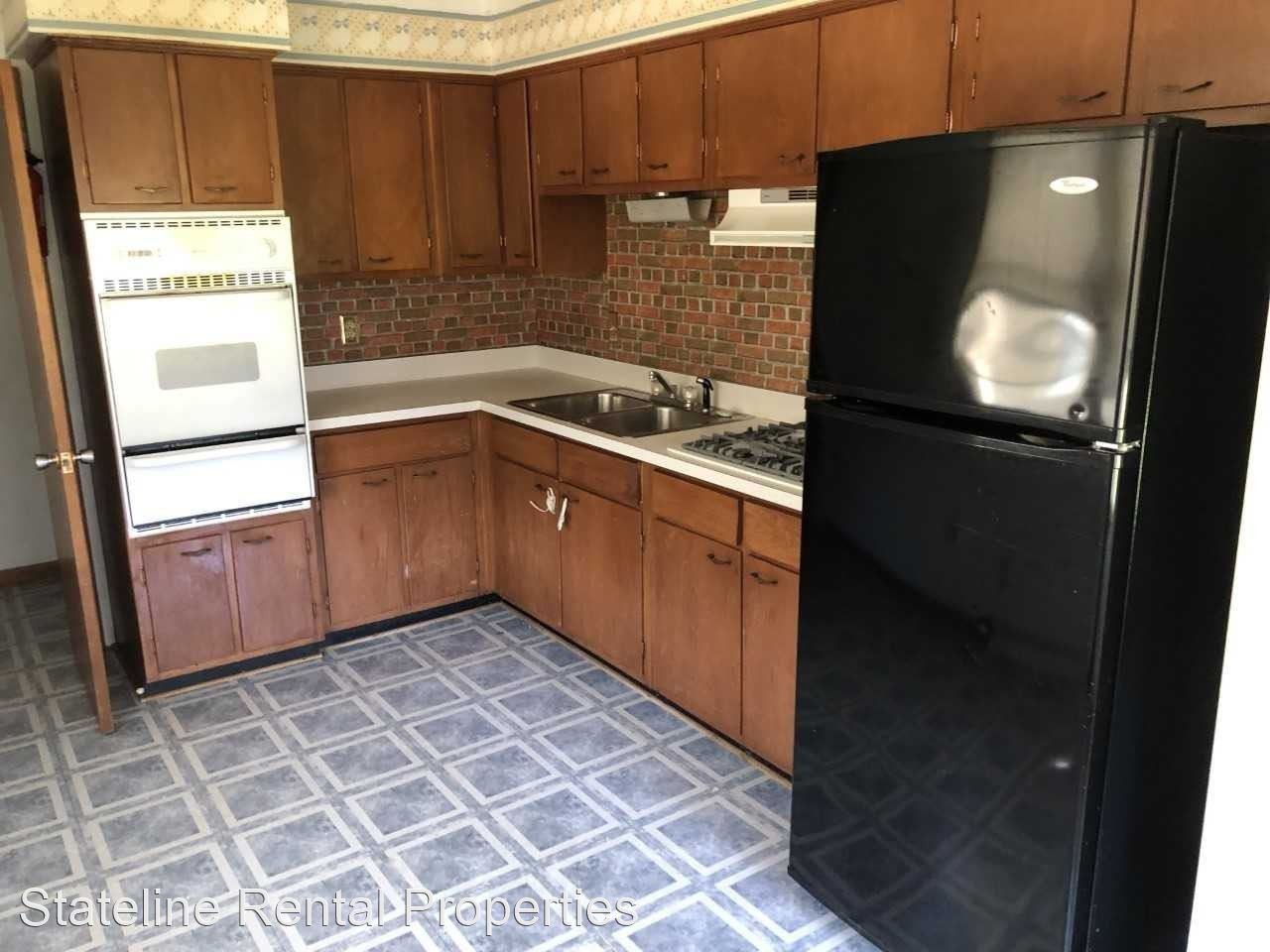 346 Pennsylvania Ave - Photo 2 of 11