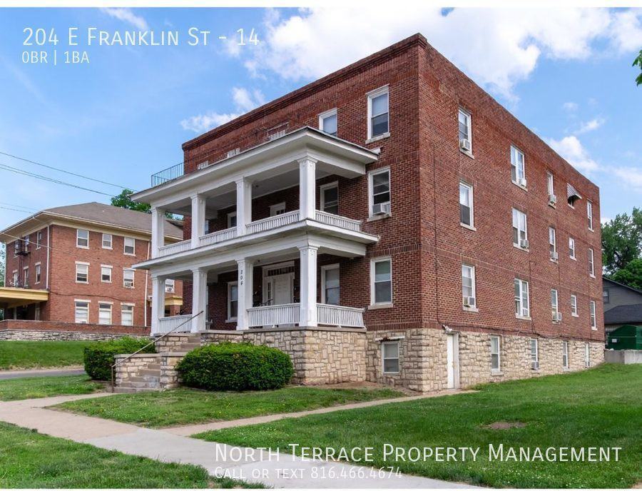 204 E Franklin St - Photo 3 of 6