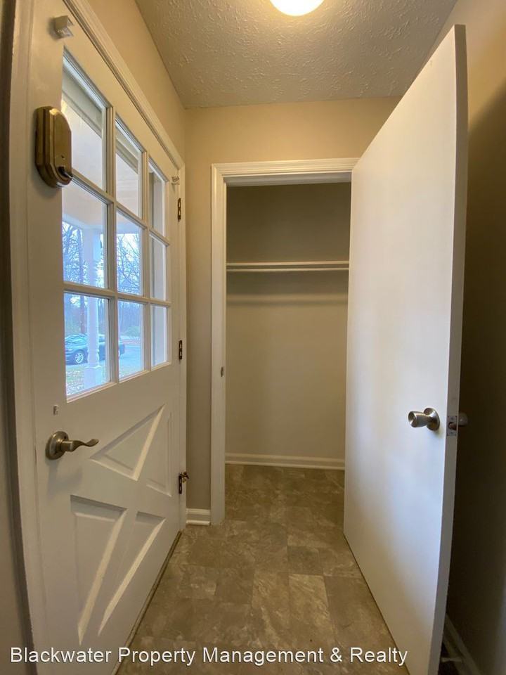 63 Woodhaven Dr. - Photo 3 of 18