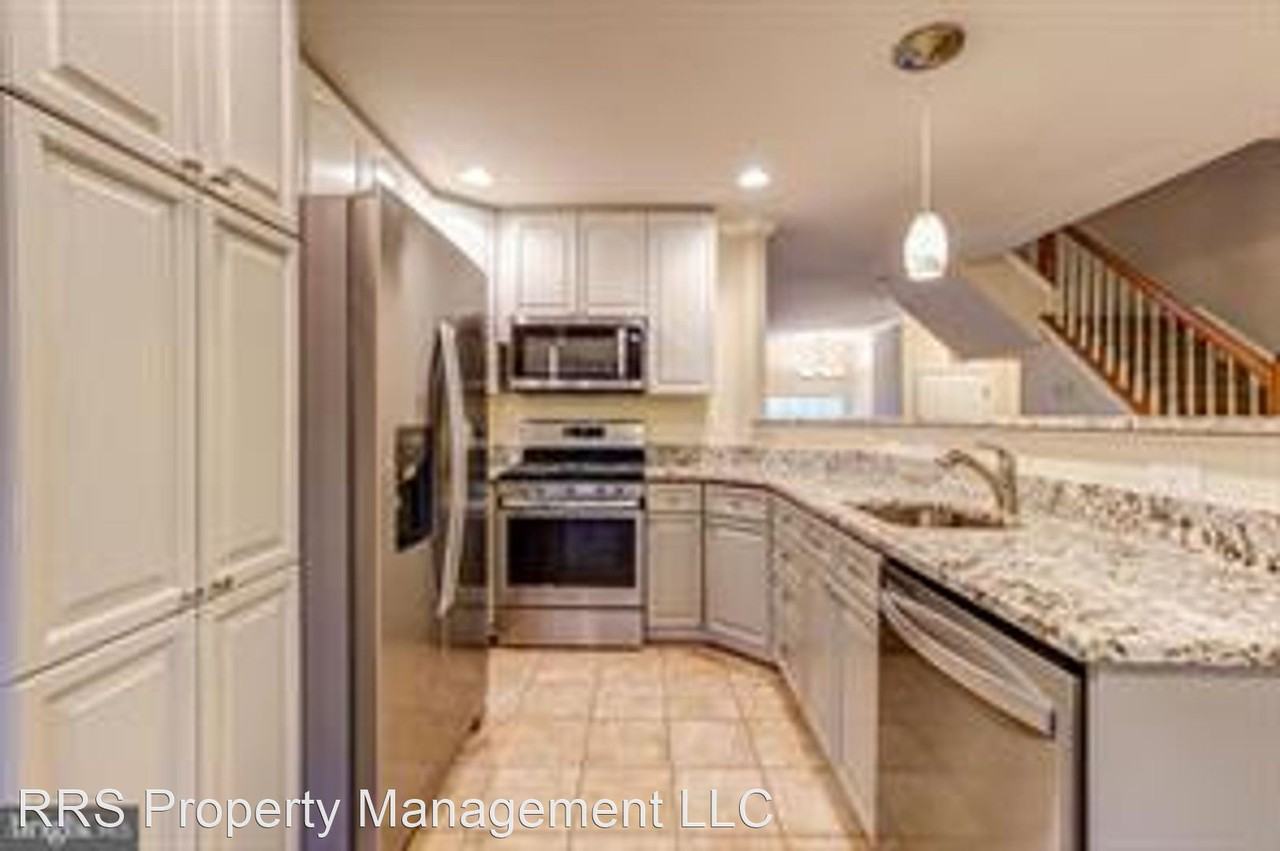 905 Halleck Dr - Photo 2 of 4