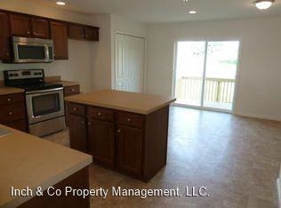 700 Lantern Ct - Photo 2 of 7