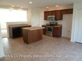 700 Lantern Ct - Photo 3 of 7
