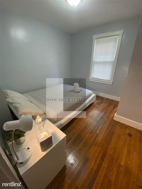 128 Broadway - Photo 3 of 14
