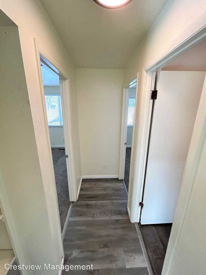 3284 W 3540 S - Photo 3 of 12