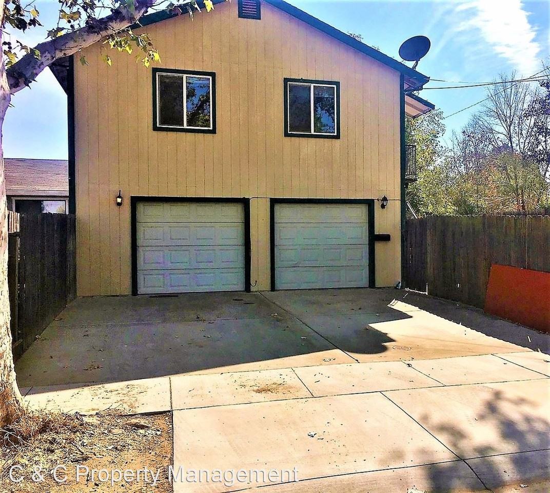 701 Oakland - Photo 3 of 5