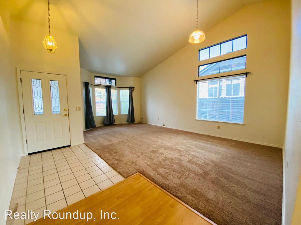 8019 Grinzing Way - Photo 3 of 23