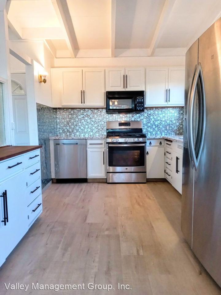 3338 Pepper Tree Ln - Photo 2 of 28