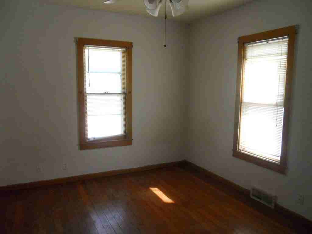 620 Missouri St - Photo 3 of 8