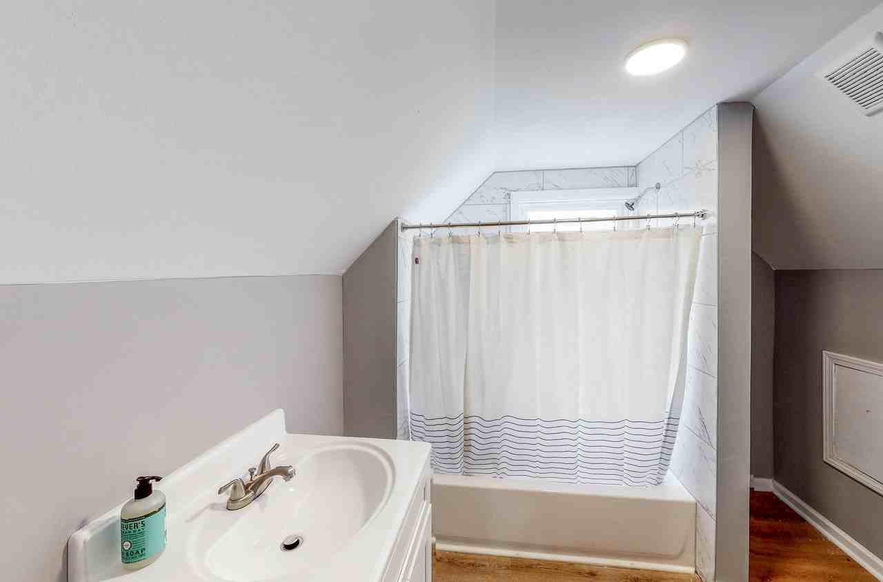 Sylvan Rd - Photo 6 of 8