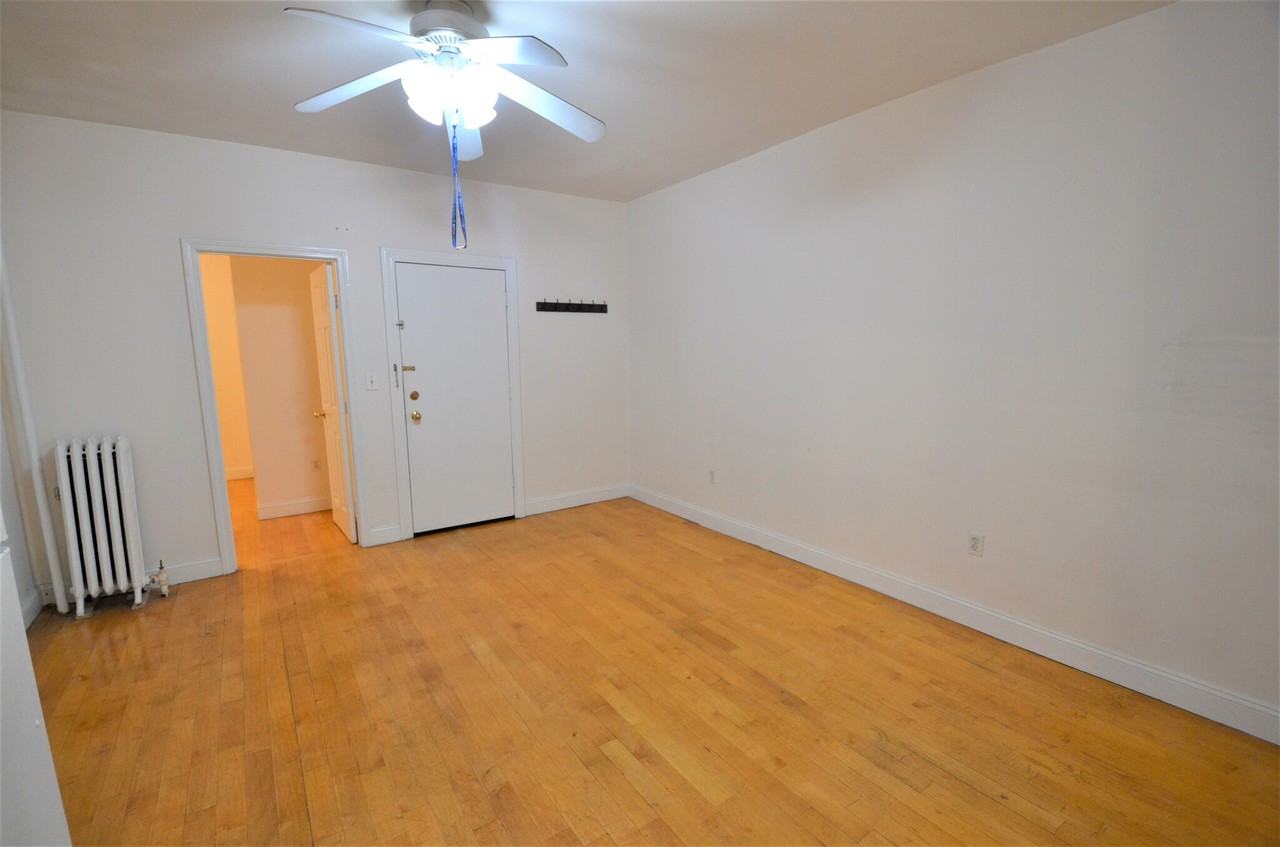 Symphony Road #102 - Photo 5 of 10