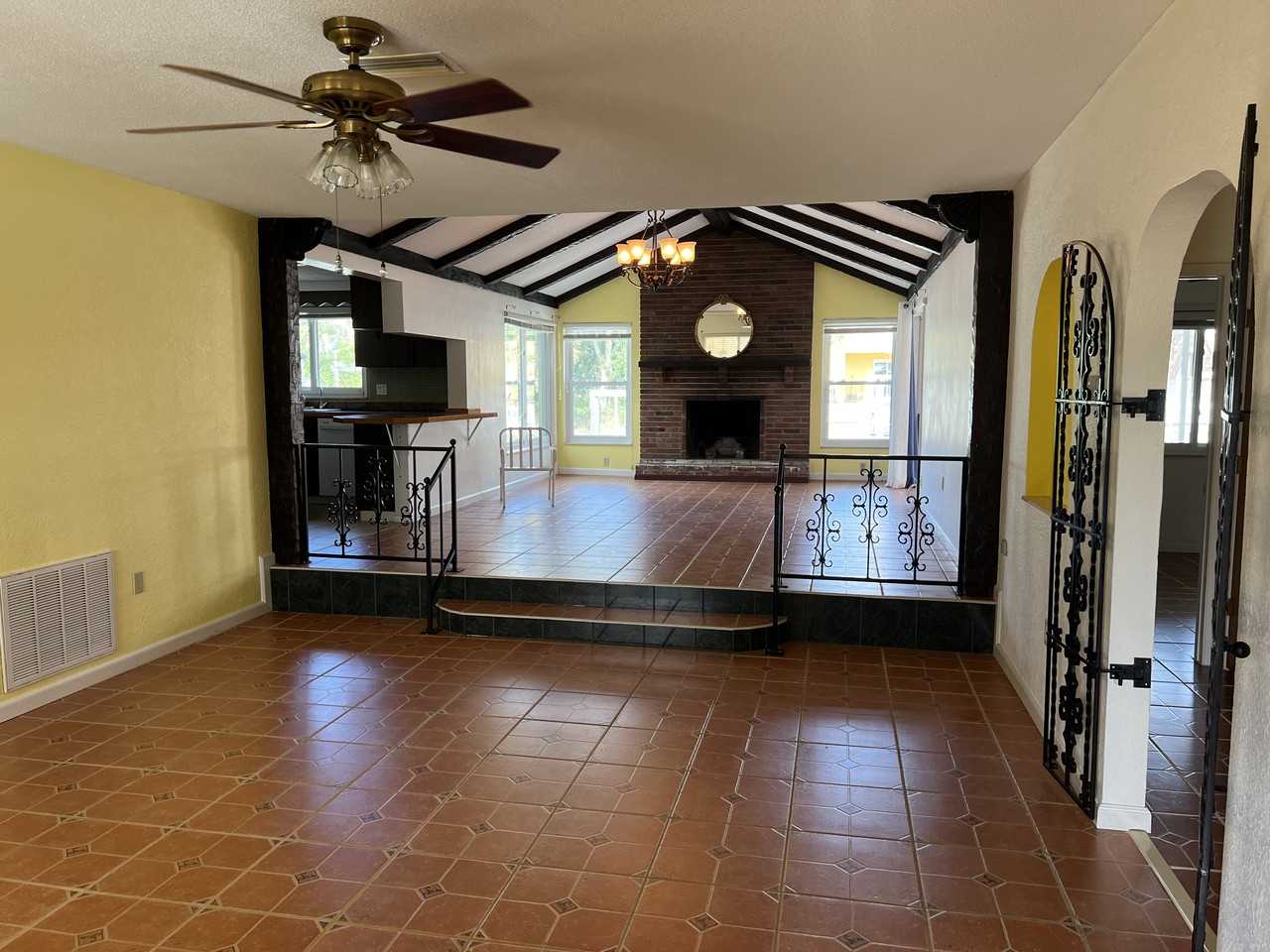 7527 Hatteras Dr - Photo 5 of 29