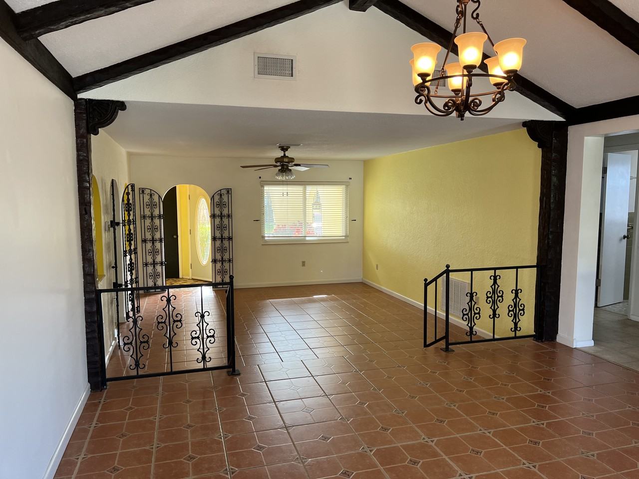 7527 Hatteras Dr - Photo 6 of 29