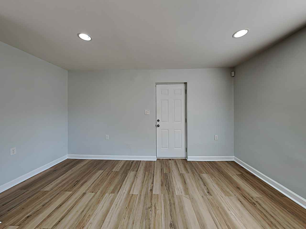 1808 Flat Shoals Rd Se - Photo 2 of 16