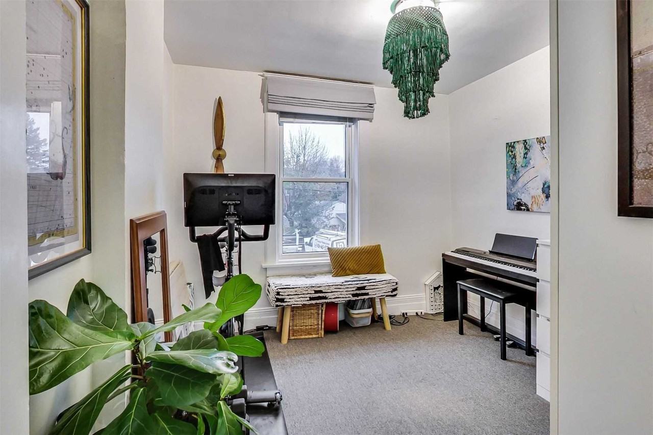 866 Broadview Avenue #2 - Photo 3 of 8